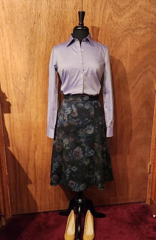 Normas Dark Green Floral Skirt Outfit