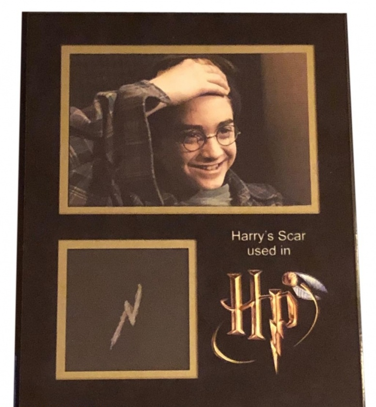 Harry Potter’s (Daniel Radcliffe) Scar Prosthetic