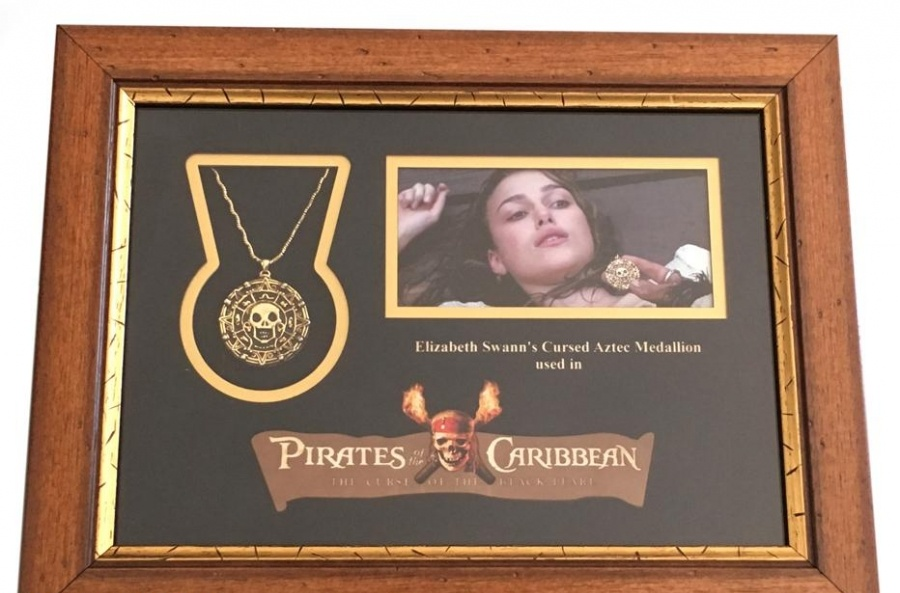 Elizabeth Swann’s Gold Medallion Necklace