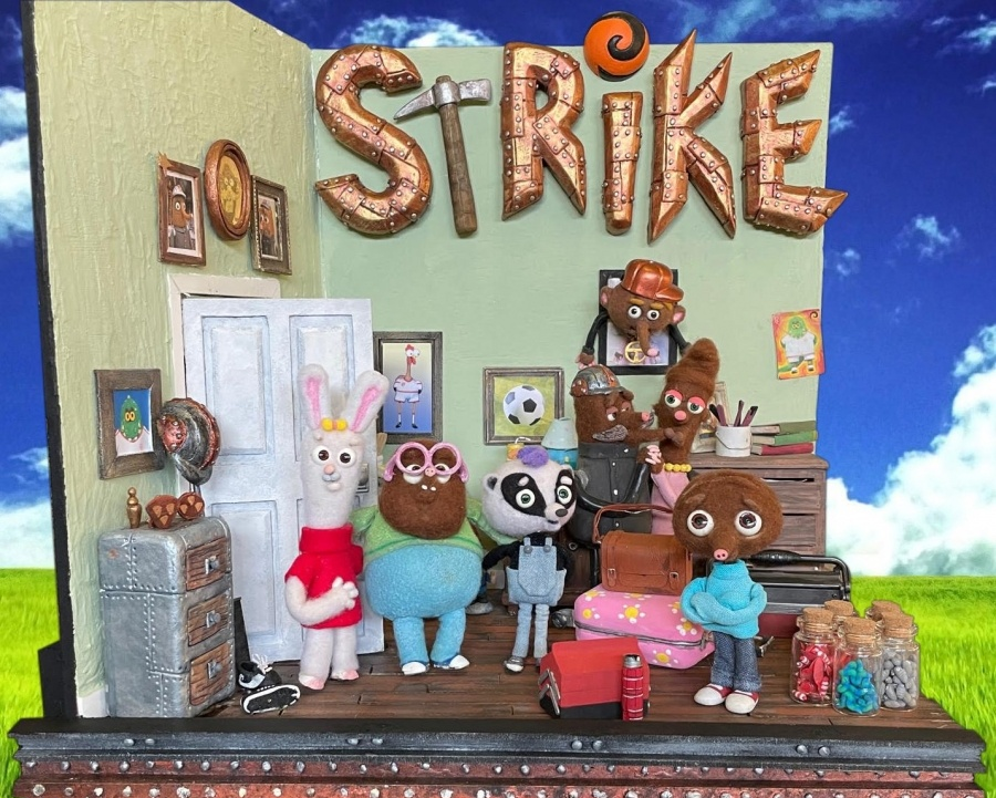 Mungo’s Bedroom Set and Puppets