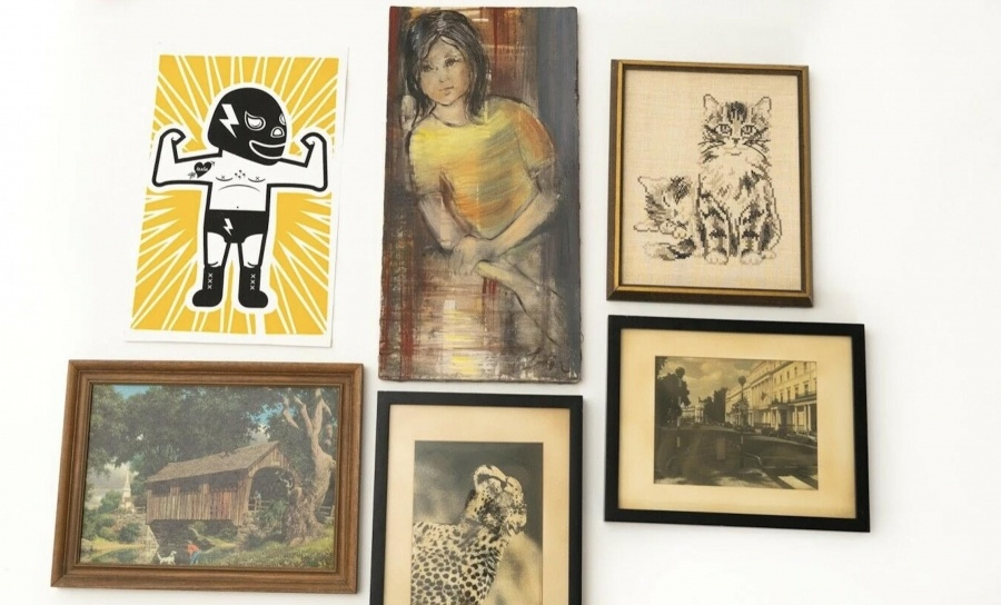 Mike Ross (Patrick J. Adams\’) Apartment Artwork