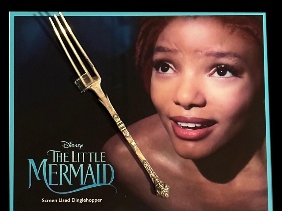 Ariel’s (Halle Bailey) Dinglehopper