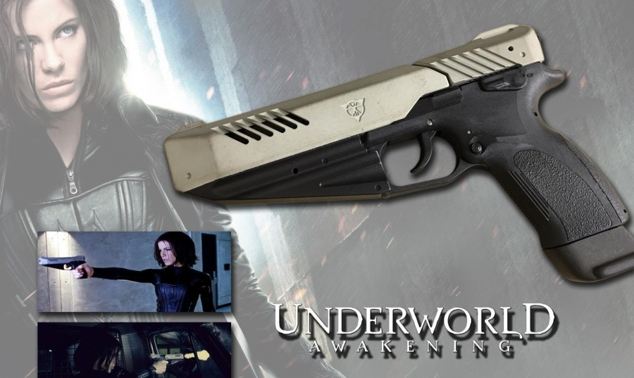 Selene’s Hero Live Fire Antigen Gun