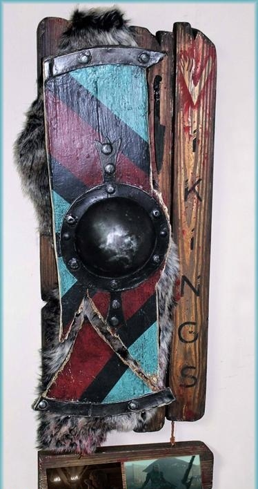 Lagertha’s (Katheryn Winnick) Fight to the Death Shield Pieces